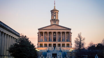 The pillars and building of Tennessee state house in nashville