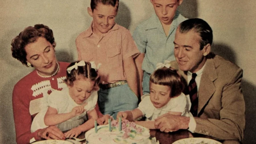 Gloria Hatrick McLean and her family in August 1954.